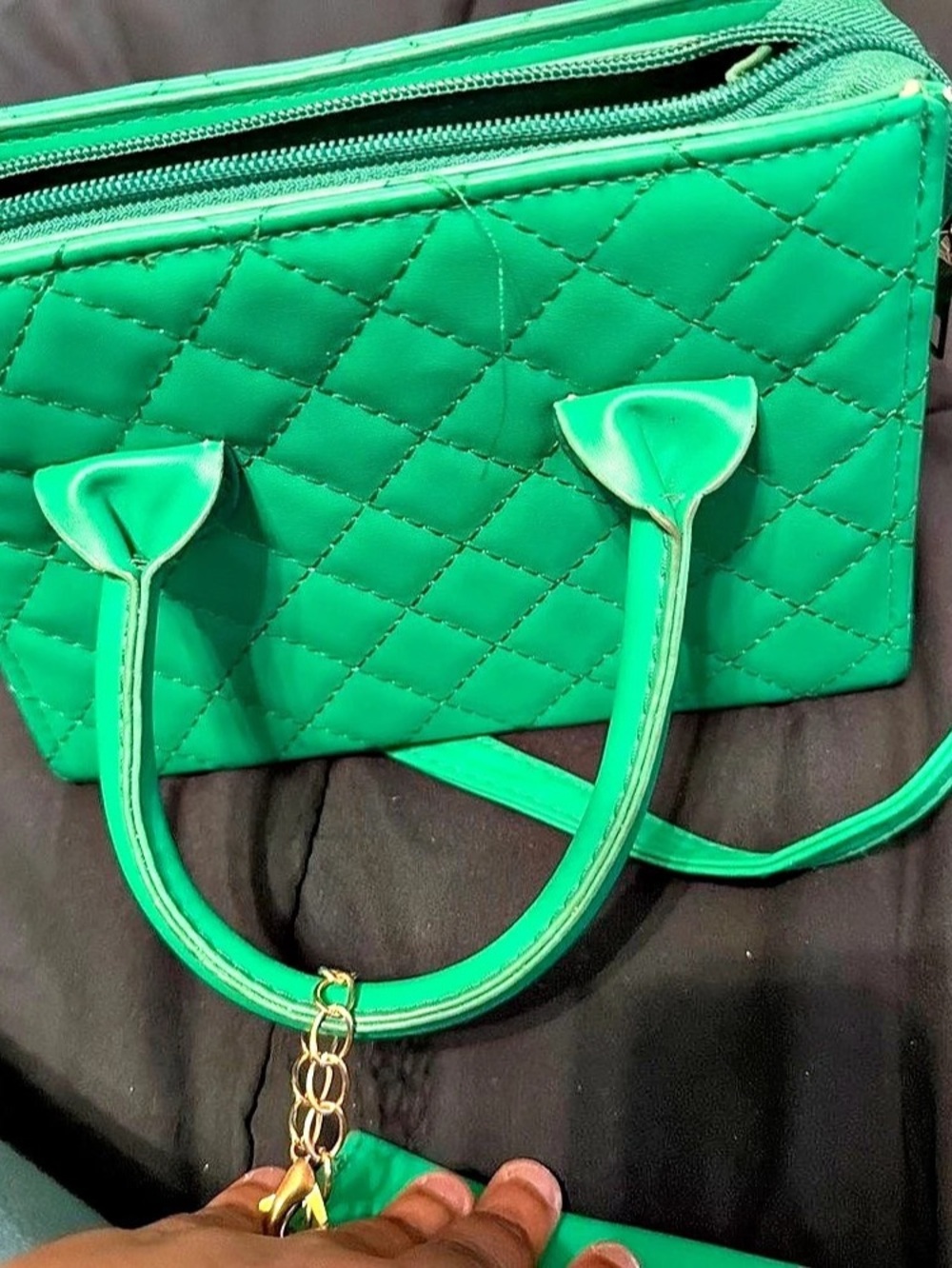 Quilted Shoulder Bag in Green